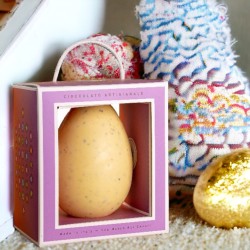 White Chocolate Easter Egg with Slow Food IGP Bronte Pistachio and Whole Wheat Sea Salt 250 g
