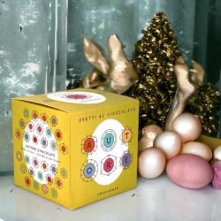 Cube with small chocolate eggs Assorted Flavours Large box_2